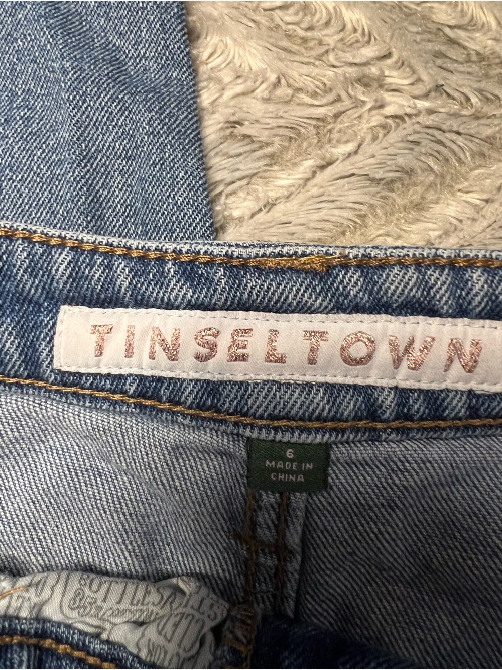 Tinseltown Women's Light Wash Blue Denim Jeans